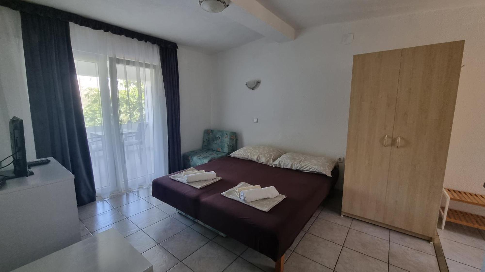 Seso Apartment *